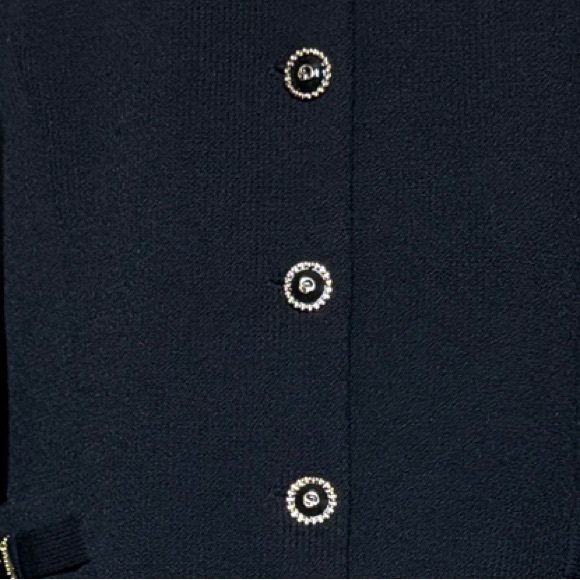 Gorgeous Vintage St. John Black Cardigan with Gold Buttons - Picture 12 of 15
